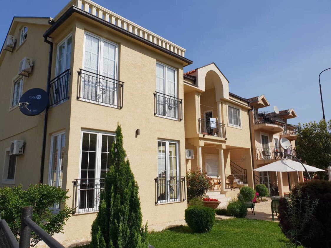 Trosoban namjesten stan 120m2, Zabjelo (Kineska Ambasada)